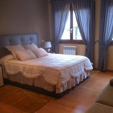 Airinos Aires Hotel Santiago de Compostela Szoba fotó