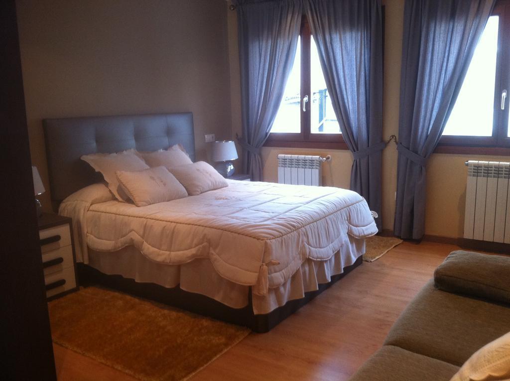 Airinos Aires Hotel Santiago de Compostela Szoba fotó